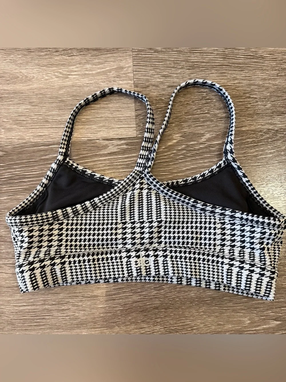 ALO Yoga Black and White Houndstooth Sports Bra